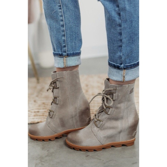 Sorel / Joan Of Arctic Wedge Mid Casual Boots Leather - Picture 1 of 9